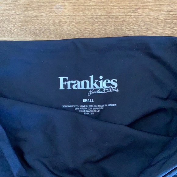 Frankies bikinis one piece - Picture 2 of 3